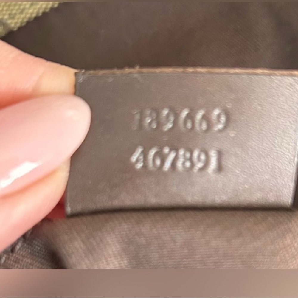 Gucci Original GG Canvas Flat Web Tote Bag Brown Monogram Model ID: 189669 EUC - Picture 11 of 14